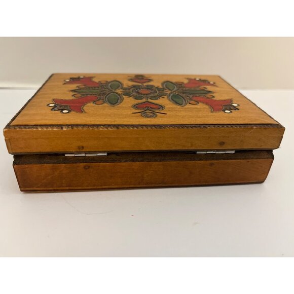Polish Folk Art Hinged Wood Burned Trinket Box Red Green Flowers Vintage - Picture 7 of 7